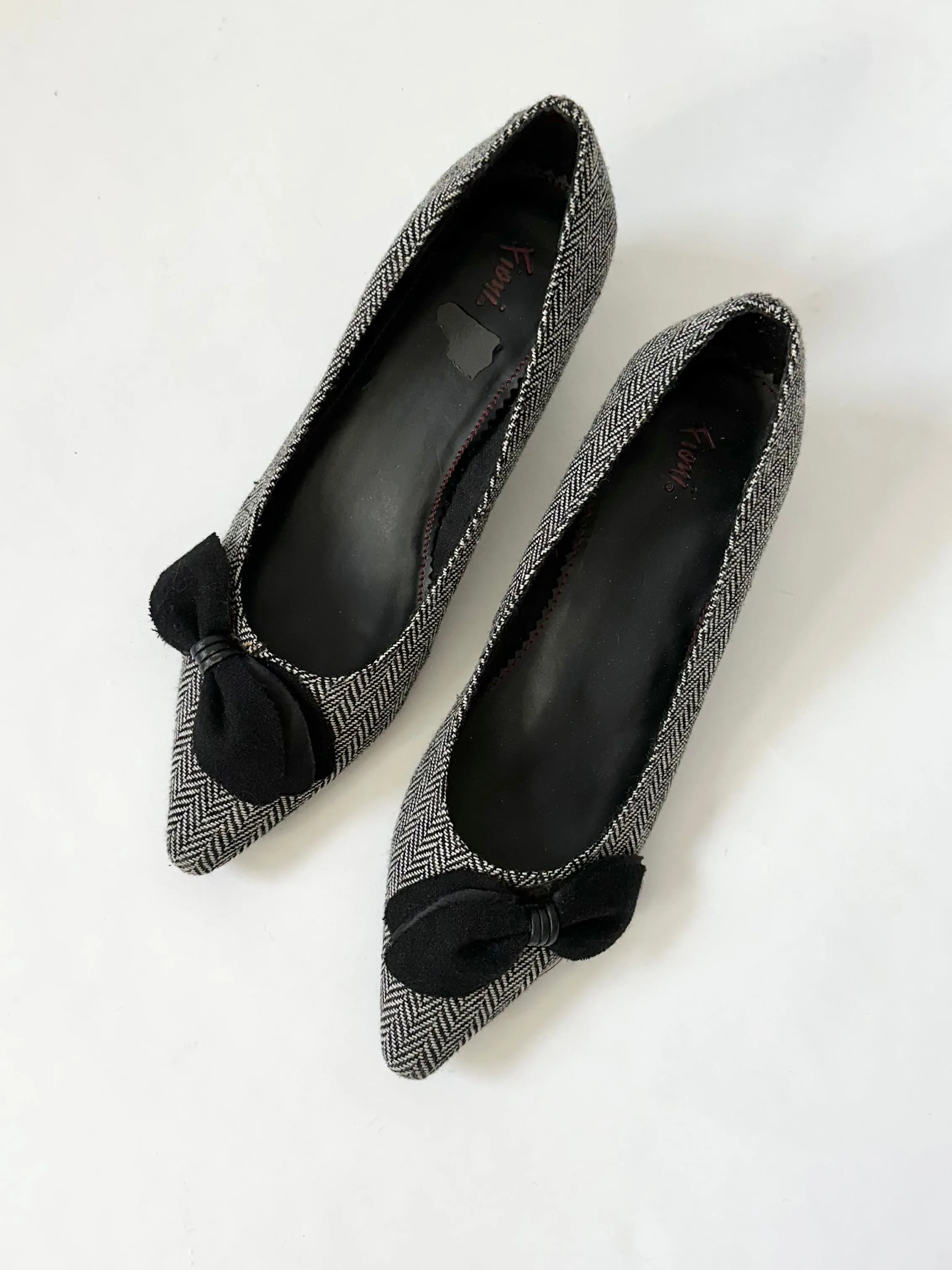 Black Bow Tweed Kitten Heel Pumps (7.5)