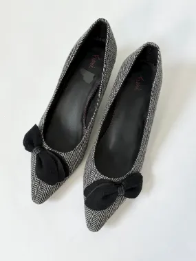Black Bow Tweed Kitten Heel Pumps (7.5)