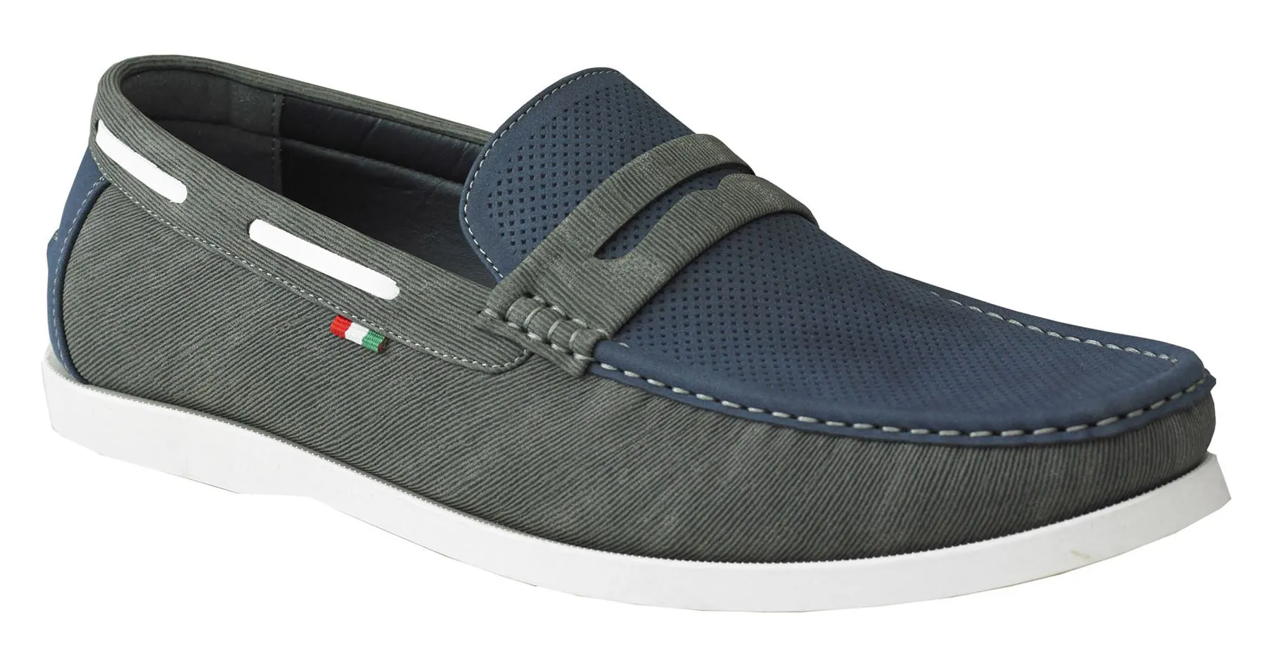 D555 Mens Slip On Boat Shoes With Perforation Details