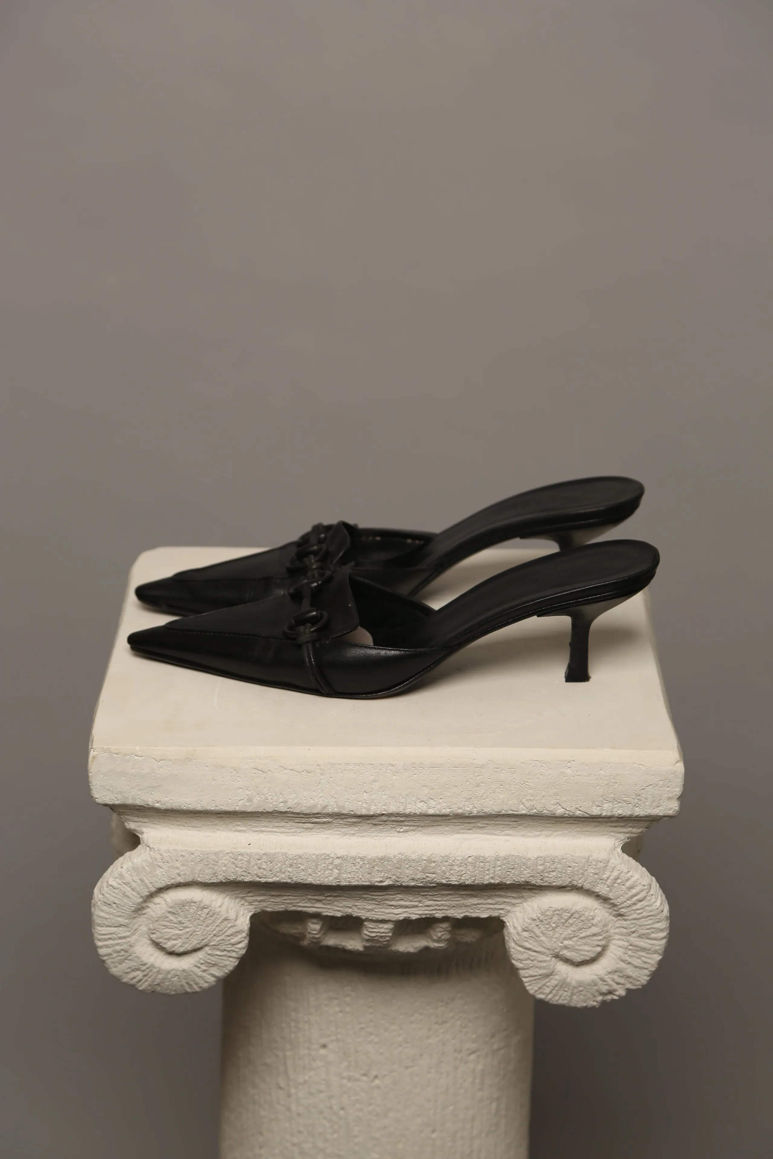 GUCCI Mules Black