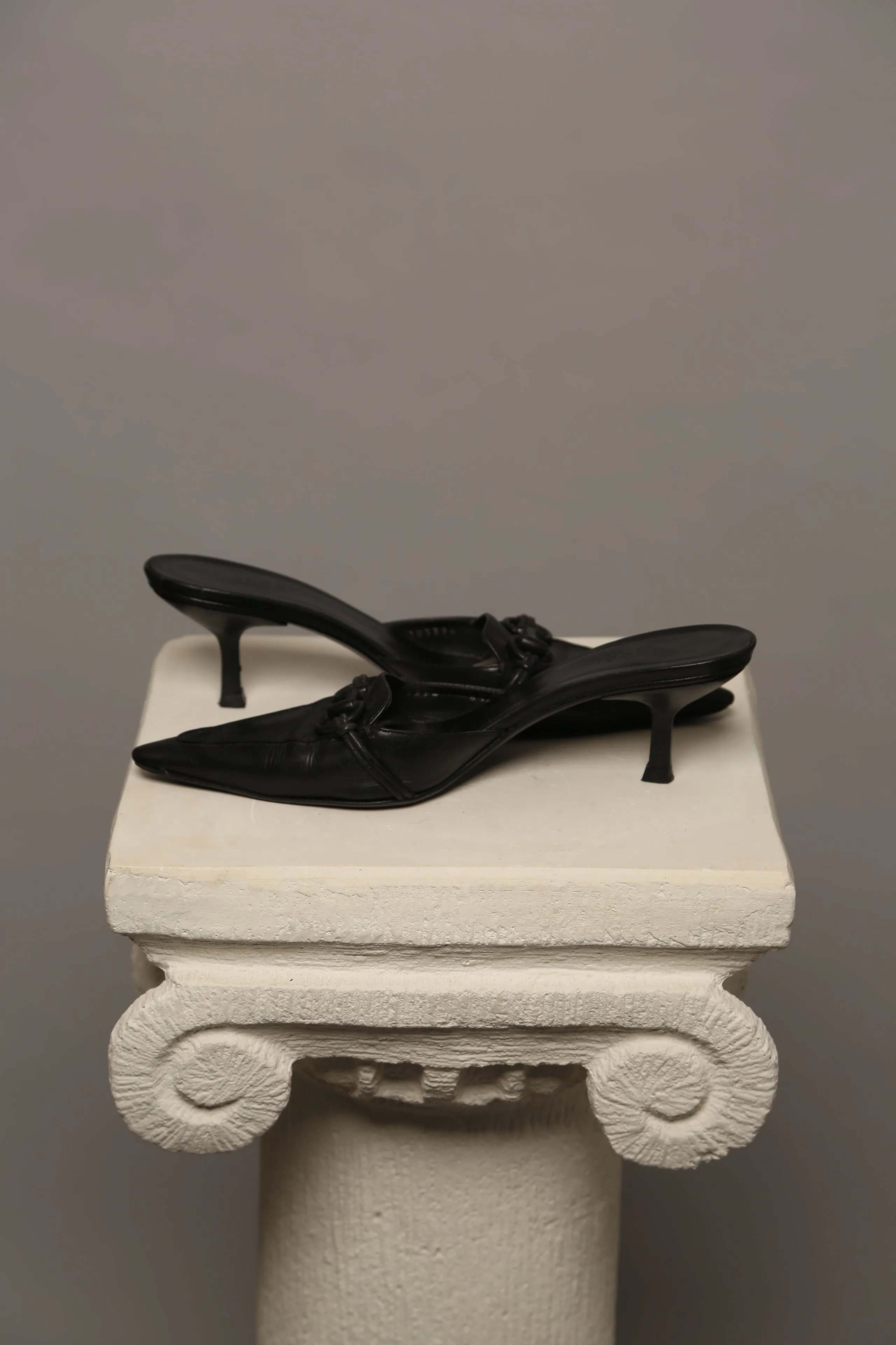 GUCCI Mules Black