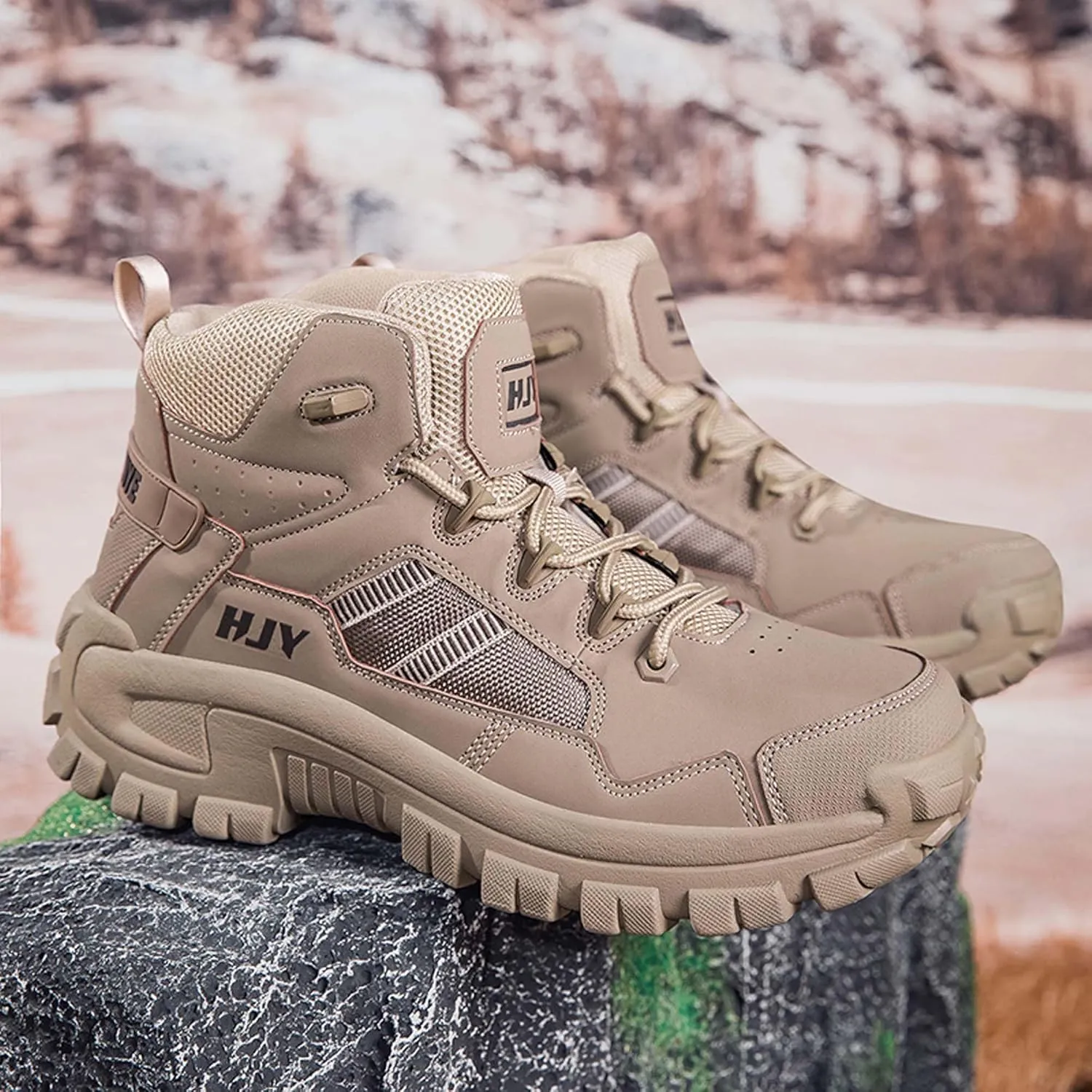 Large outdoor field training, battlefield training, hiking boots, motorcycle boots