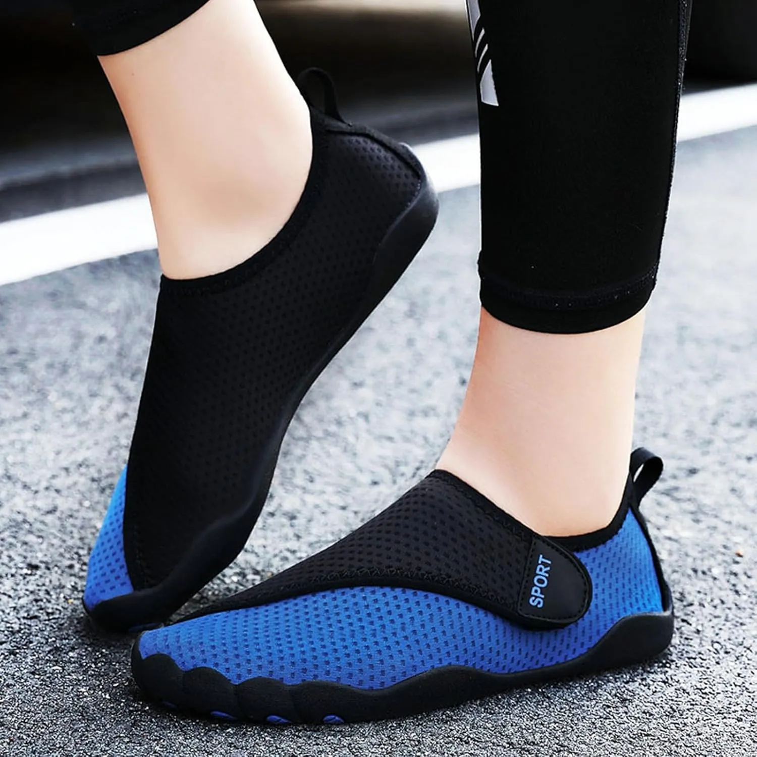 Lightweight Walking Shoes River Tracing Shoes for Women Breathable Swimming Diving Shoes Wading Five Women's
