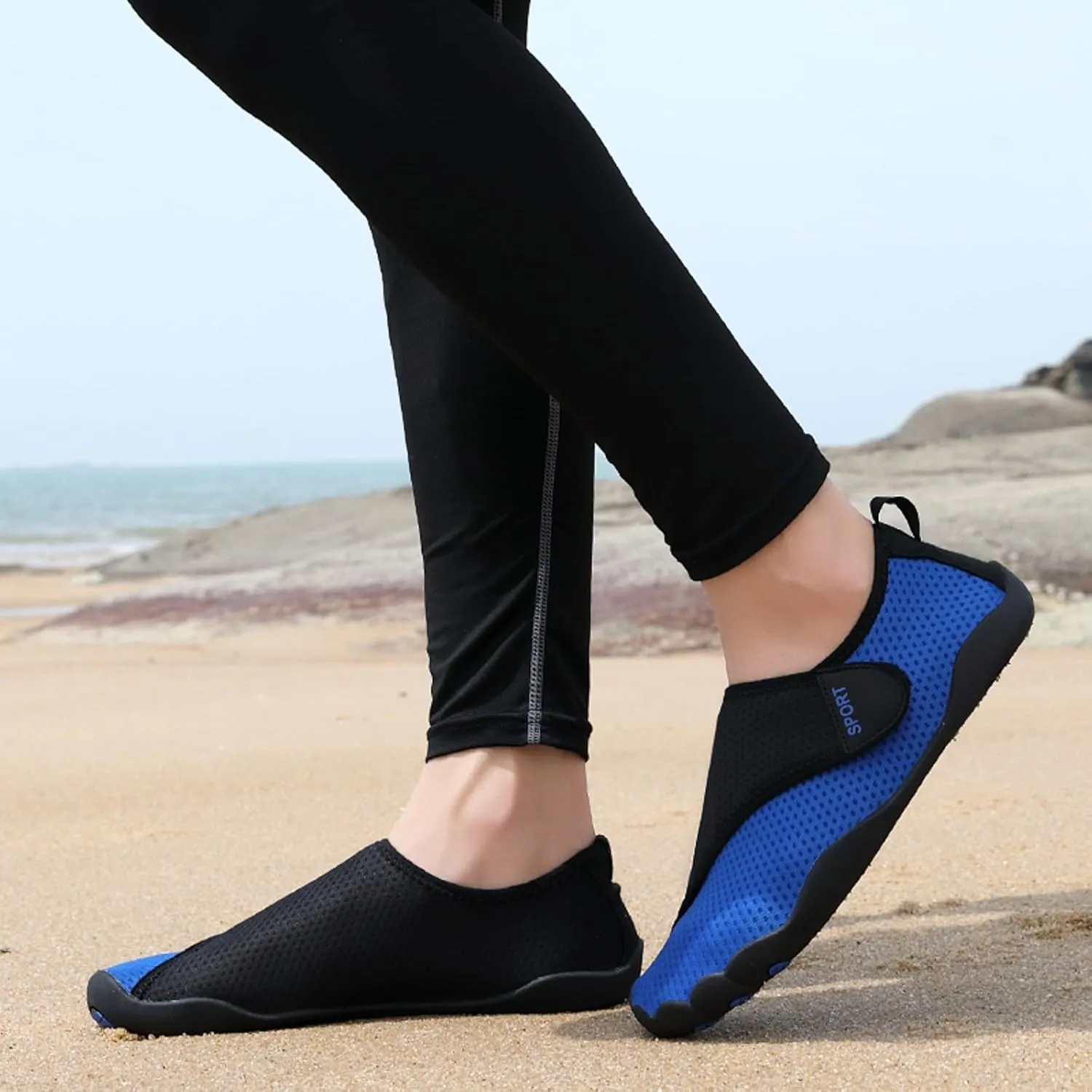Lightweight Walking Shoes River Tracing Shoes for Women Breathable Swimming Diving Shoes Wading Five Women's